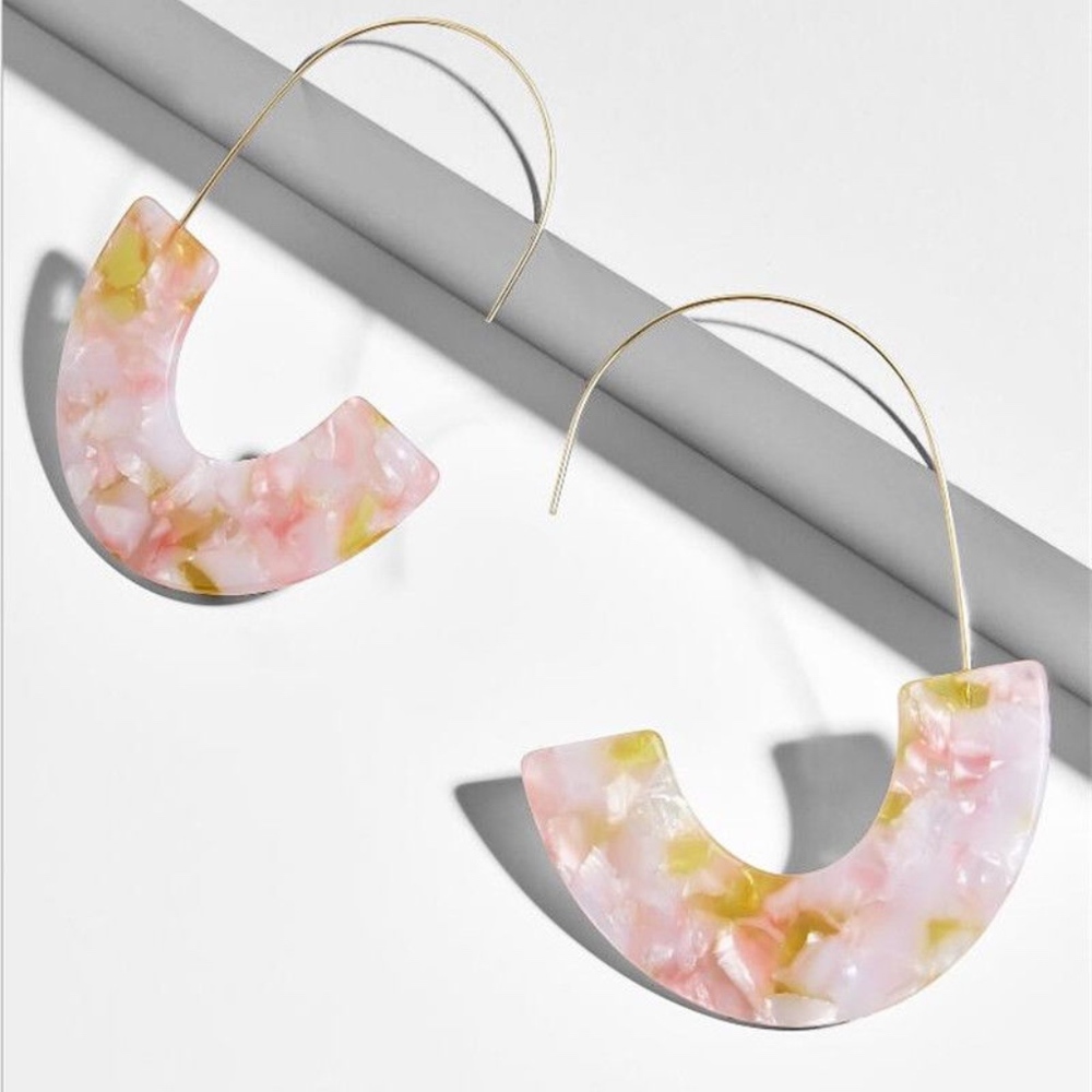 Half Circle Tortoise Shell Acrylic Resin Earrings - Picture 3 of 5